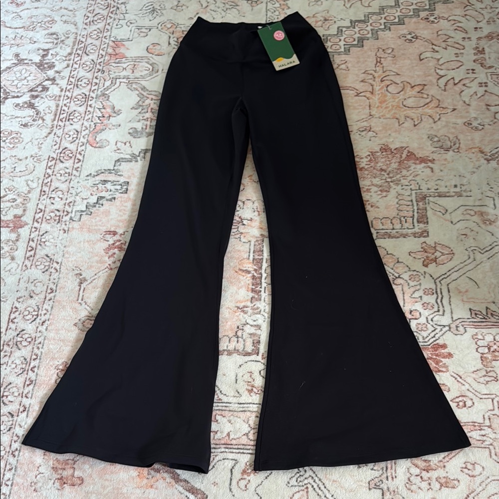 Halara black flared leggings